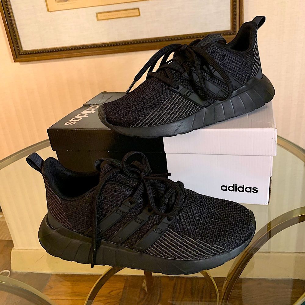 Adidas Questar Flow